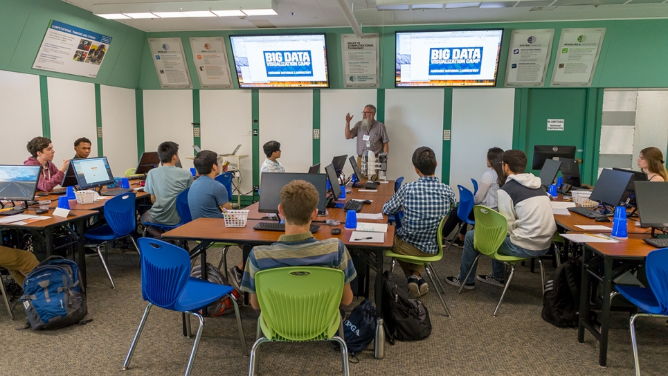 Argonne Camp Introduces Students To Big Data | Argonne Leadership ...